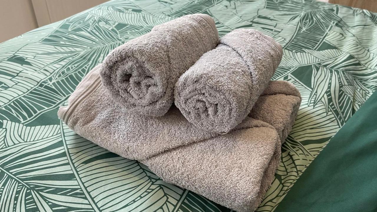 La Tropicale De Croix - Chambre D'Hotes Екстер'єр фото