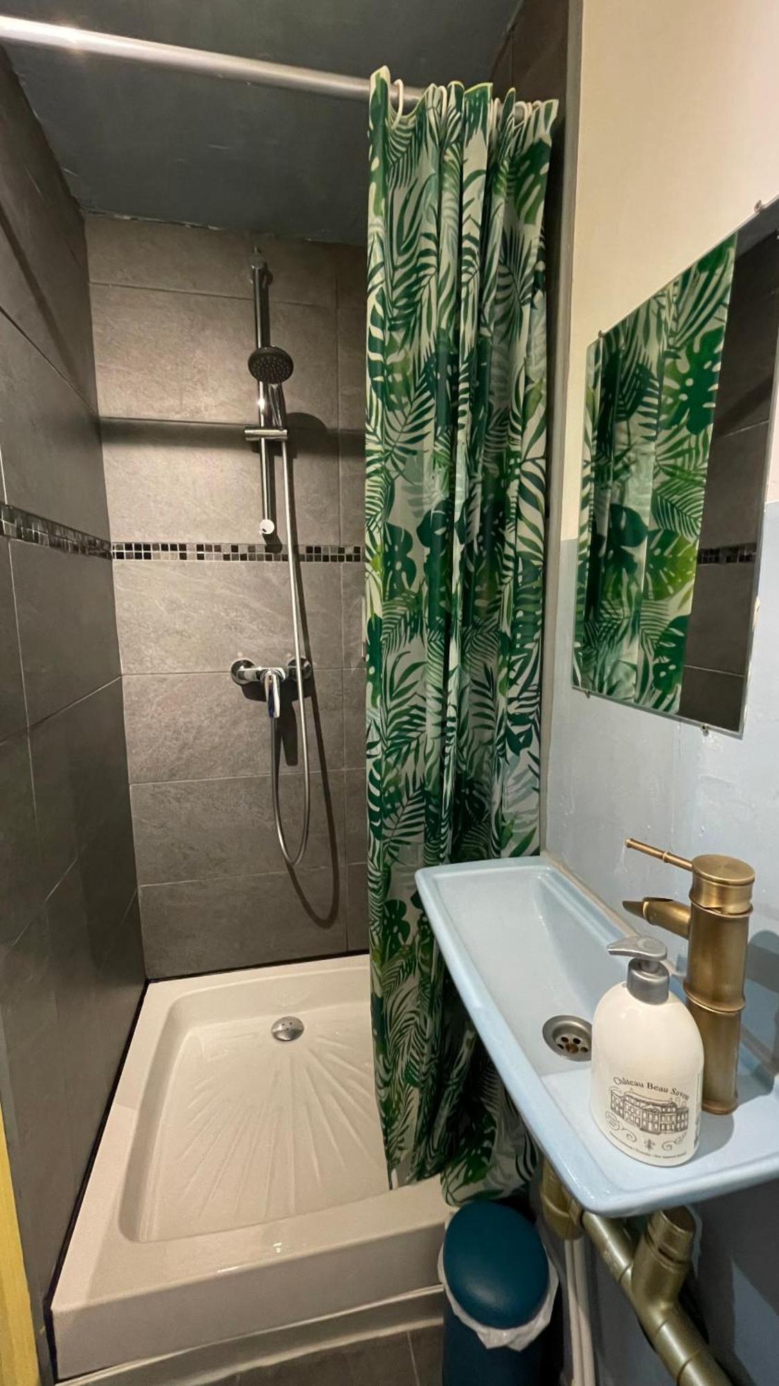 La Tropicale De Croix - Chambre D'Hotes Екстер'єр фото